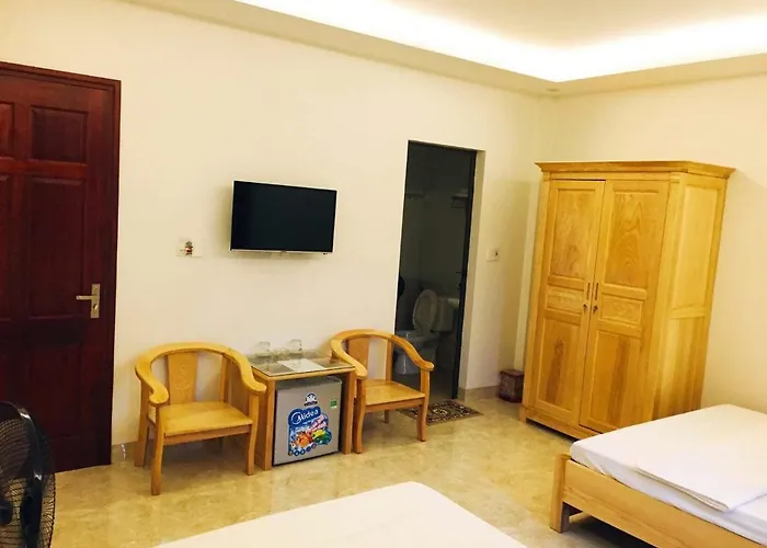 Khach San Hoang Anh Hotel *